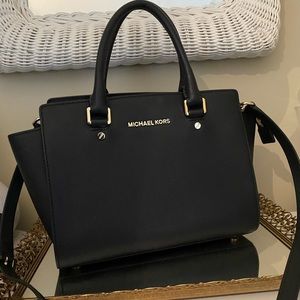 Black Michael Korean Selma Bag